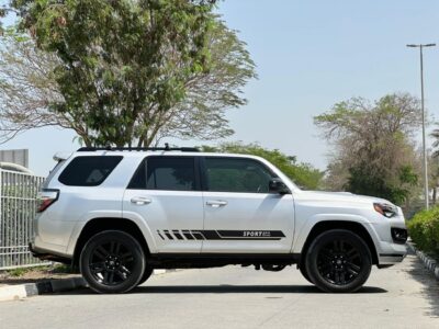 2016 Toyota 4Runner LIMITED 4.0 Litres V6 Petrol Engine Silver Black SUV American Specs