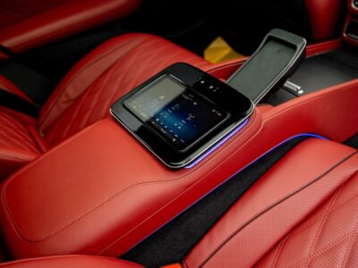 2026 Mercedes-Maybach GLS 600 4MATIC 4.0L Twin-Turbocharged V8 EQ Boost Gold Red SUV