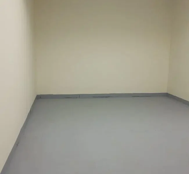 250 sqft PRIME LOCATION AND WELL MAINTAINED STORAGE WAREHOUSE UNIT FOR RENT IN AL QUOZ 4