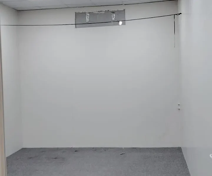 250 sqft PRIME LOCATION AND WELL MAINTAINED STORAGE WAREHOUSE UNIT FOR RENT IN AL QUOZ 4