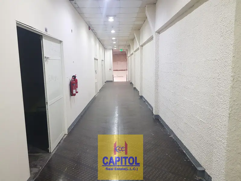 280 sqft WELL MAINTAINED AND READY TO USE STORAGE WAREHOUSE UNIT IN AL QUOZ 4