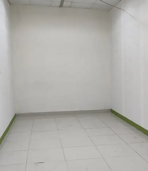 280 sqft WELL MAINTAINED AND READY TO USE STORAGE WAREHOUSE UNIT IN AL QUOZ 4
