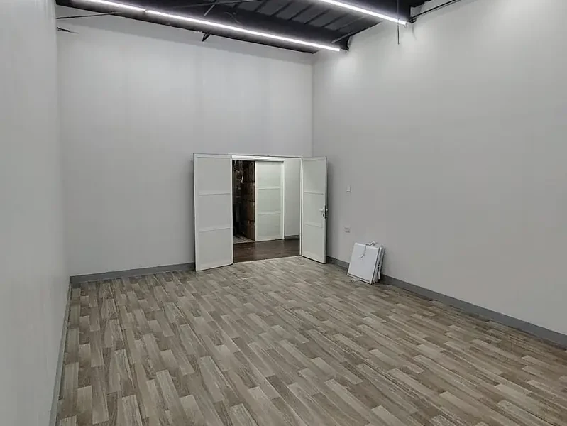 560 sqft CLEAN and EFFICIENT MEZZANINE STORAGE UNIT AVAILABLE FOR VARIOUS STORAGE REQUIREMENTS