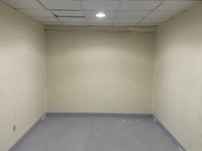 280 sqft WELL MAINTAINED AND READY TO USE STORAGE WAREHOUSE UNIT IN AL QUOZ 4