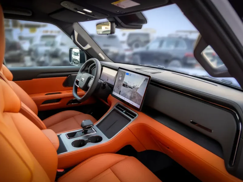 2026 Rox 01 VIP Edition 4 Cylinders Plug-in Hybrid Engine Black Orange SUV Chinese Specs