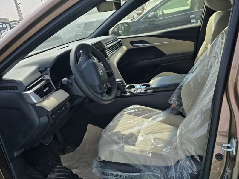 2026 Toyota Camry 2.5L Dynamic Force 4 Cylinders Petrol Engine Gold Beige Sedan GCC Specs
