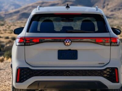 2026 Volkswagen Tiguan 2.0-liter Turbocharged 4-cylinder Petrol Engine Grey Black SUV