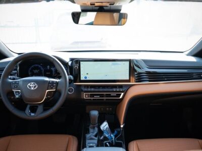 2026 TOYOTA CAMRY GLE 2.5L Dynamic Force 4 Cylinders Petrol Engine Black Brown Sedan GCC