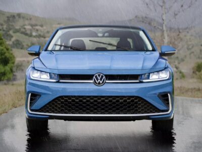 2026 Volkswagen Jetta 1.5-liter Turbocharged 4-Cylinder Petrol Engine Blue Black Sedan