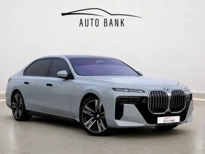 2023 BMW 7-Series 735i 6 Cylinders Petrol Engine Grey Brown Sedan GCC Specs Pristine Condition