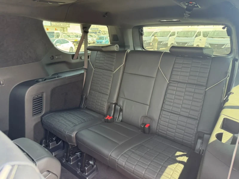 2025 Cadillac Escalade SPORT PLATINUM ESV 6.2L V8 Petrol Engine Black SUV Canadian Specs