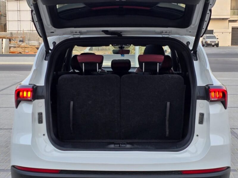 2023 Jetour X70 1.5 Litres 4 Cylinders Petrol Engine White Red SUV GCC Specs Automatic
