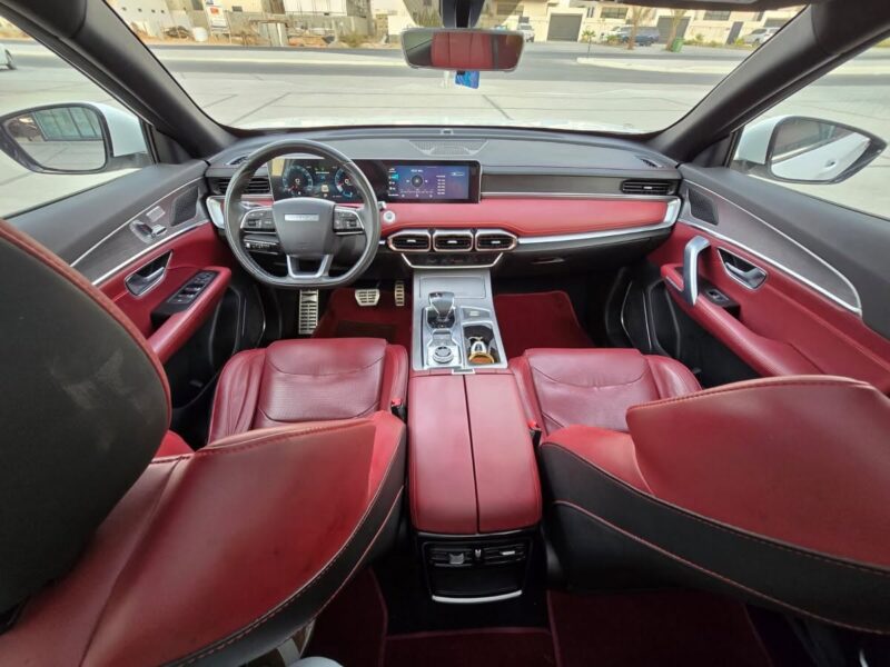 2023 Jetour X70 1.5 Litres 4 Cylinders Petrol Engine White Red SUV GCC Specs Automatic
