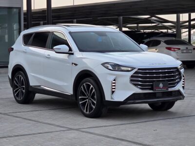 2023 Jetour X70 1.5 Litres 4 Cylinders Petrol Engine White Red SUV GCC Specs Automatic