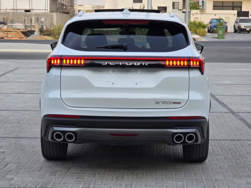 2023 Jetour X70 1.5 Litres 4 Cylinders Petrol Engine White Red SUV GCC Specs Automatic