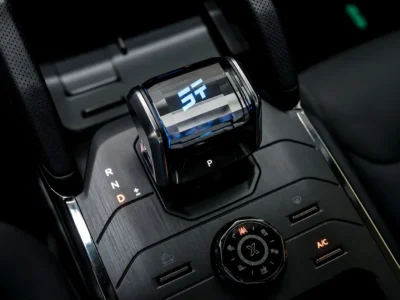 2026 Jetour T2 Traveler Plus 2.0L Turbocharged 4 Cylinders Petrol Engine White Green SUV GCC