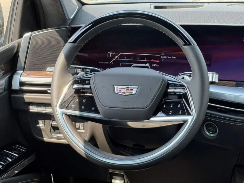 2025 Cadillac Escalade SPORT PLATINUM ESV 6.2L V8 Petrol Engine Black SUV Canadian Specs