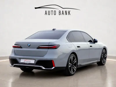 2023 BMW 7-Series 735i 6 Cylinders Petrol Engine Grey Brown Sedan GCC Specs Pristine Condition