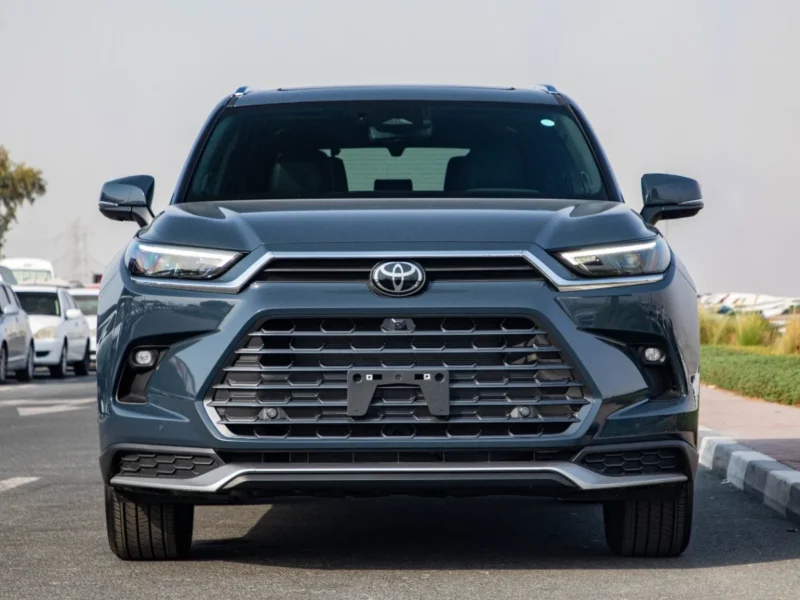 2026 Toyota Grand Highlander PLATINUM 2.4 Litres Turbocharged I4 Hybrid Engine Black SUV
