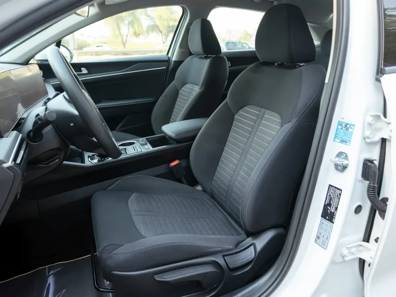 2024 Kia K5 LX 2.0 Litres 4 Cylinders Petrol Engine White Grey Sedan GCC Specs FWD