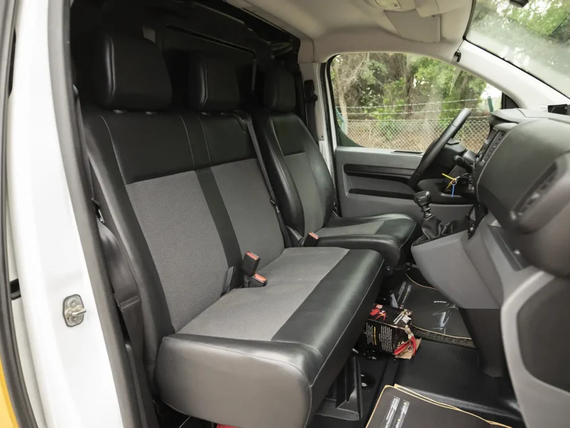 2021 Peugeot Expert L3 2.0L 4 Cylinders Diesel Engine Yellow Black Panel Van GCC Specs