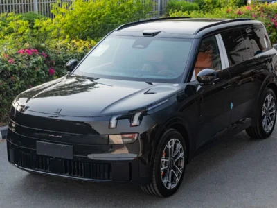 2025 Lynk & Co 900 Ultra Edition 1.5L Turbocharged 4-Cylinder Plug-in Hybrid Black Orange SUV