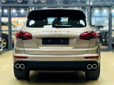 2015 Porsche Cayenne S V6 Twin-Turbo Petrol Engine Gold Black SUV GCC Specs Automatic