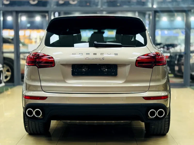 2015 Porsche Cayenne S V6 Twin-Turbo Petrol Engine Gold Black SUV GCC Specs Automatic