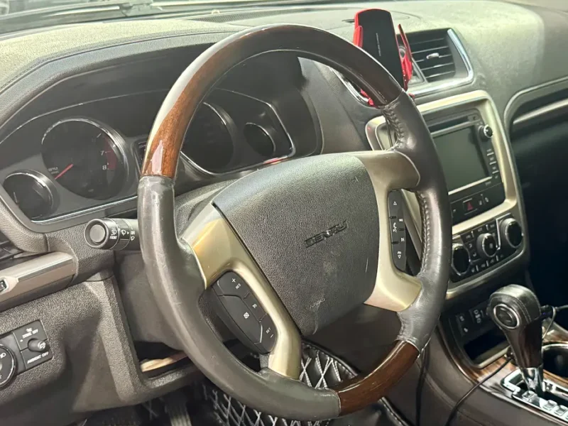 2014 GMC Acadia Denali 3.6 Litres V6 Petrol Engine White Black SUV GCC Specs Fully Loaded