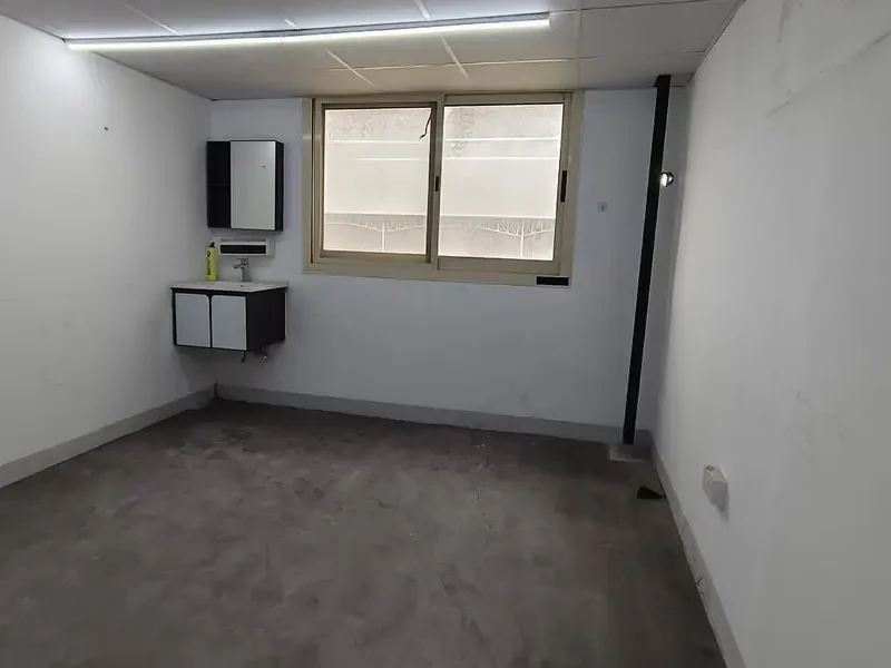 540 sqft Al Quoz Industrial Area 2 SPACIOUS MEZZANINE FLOOR UNIT WITH WINDOWS AND A WIDE ENTRY ACCESS