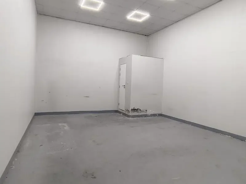 465 sqft Al Quoz Industrial Area 2 WELL MAINTAINED GROUND FLOOR STORAGE UNIT WITH ATTACHED WASHROOM