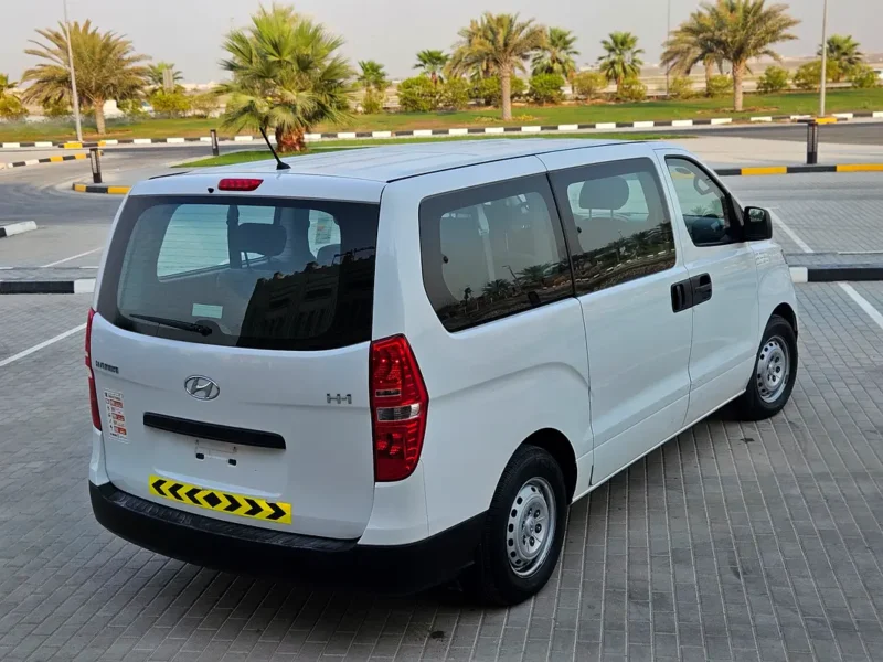 2020 Hyundai H1 GL 2.4 Litres 4 Cylinders Petrol Engine White Grey Van GCC Specs 9-Seater