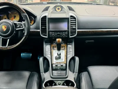 2015 Porsche Cayenne S V6 Twin-Turbo Petrol Engine Gold Black SUV GCC Specs Automatic