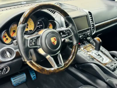 2015 Porsche Cayenne S V6 Twin-Turbo Petrol Engine Gold Black SUV GCC Specs Automatic