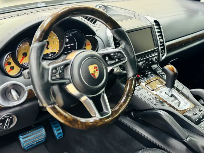 2015 Porsche Cayenne S V6 Twin-Turbo Petrol Engine Gold Black SUV GCC Specs Automatic