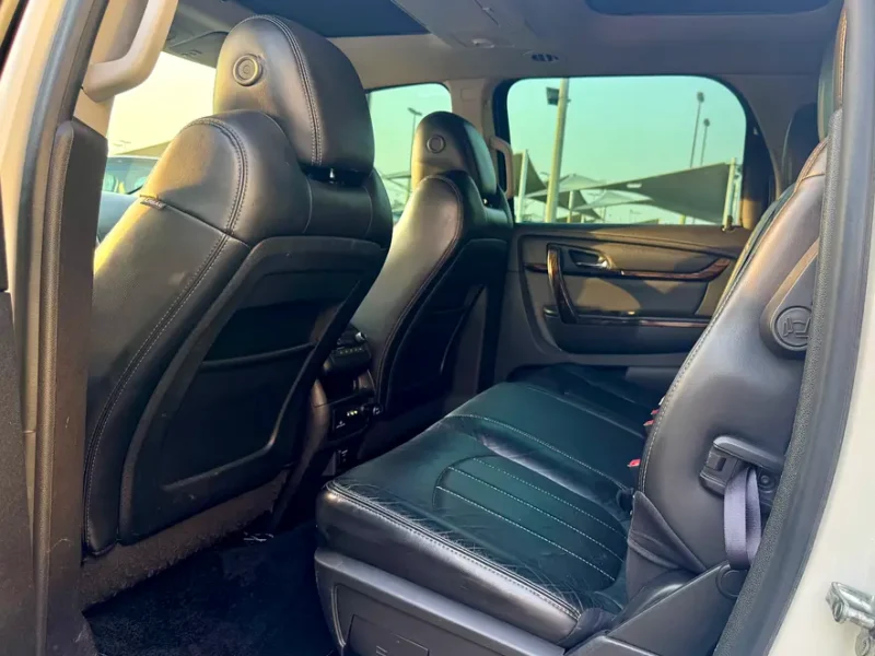 2014 GMC Acadia Denali 3.6 Litres V6 Petrol Engine White Black SUV GCC Specs Fully Loaded