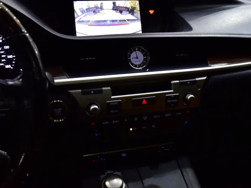 2015 Lexus ES-Series ES 350 6 Cylinders Petrol Engine Silver Tan Sedan American Specs