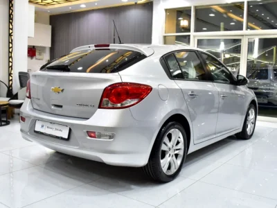 2017 Chevrolet Cruze LT 4 Cylinders Petrol Engine Silver Tan Hatchback GCC Specifications