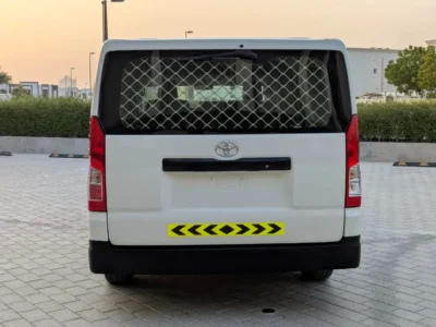 2021 Toyota Hiace Panel Van 2.7L 4-cylinder Petrol Engine White Grey Van Manual GCC Specs
