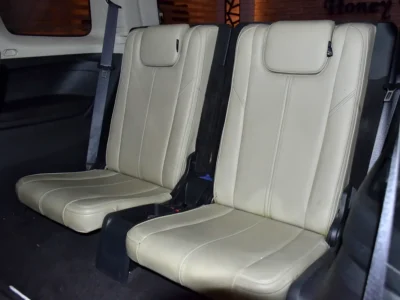 2018 Chevrolet Trailblazer 6 Cylinders Petrol Engine Blue Beige SUV GCC Specs Automatic