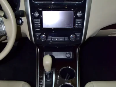 2015 Nissan Altima SL 3.5 Litres 6 Cylinders petrol Engine Blue Beige Sedan GCC Specs