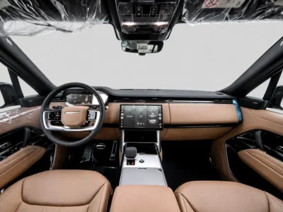 2026 Land Rover Range Rover P400 SE 3.0L Inline-6 turbocharged Engine Black Beige SUV GCC Specs