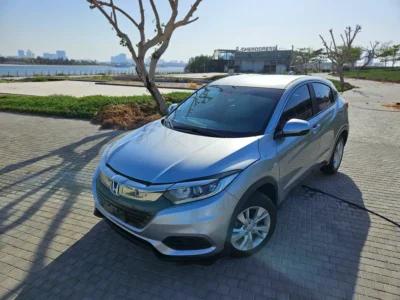 2019 Honda HR-V EX 1.8 Litres 4 Cylinders petrol Engine Silver White SUV GCC Premium Condition