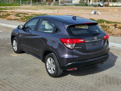 2020 Honda HR-V EX 1.8 Litres 4 Cylinders petrol Engine Grey Beige Compact Family SUV GCC Specs