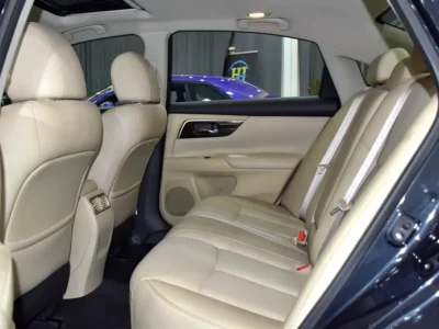 2015 Nissan Altima SL 3.5 Litres 6 Cylinders petrol Engine Blue Beige Sedan GCC Specs