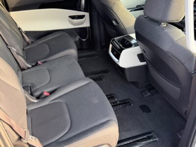 2022 KIA CARNIVAL LX 3.5 Litres V6 Petrol Engine Silver Black SUV American Specs