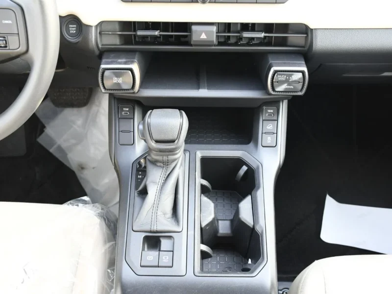 2026 Toyota Rav 4 LE 2.0 Litres 4 Cylinders Petrol Engine Black Beige SUV GCC Specs Automatic