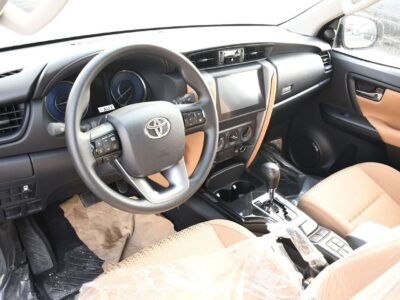 2026 Toyota Fortuner 2.7 Litres 4 Cylinders Petrol Engine Black Beige SUV GCC Specs Automatic