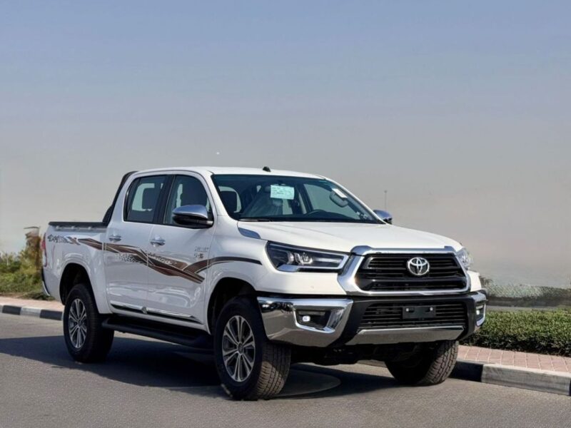 2026 Toyota Hilux ADVENTURE 2.8 Litres 4 Cylinders Diesel Engine White Black Pickup Truck GCC