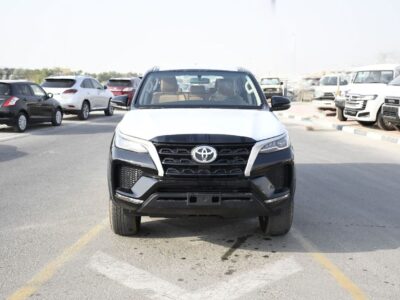 2026 Toyota Fortuner 2.7 Litres 4 Cylinders Petrol Engine Black Beige SUV GCC Specs Automatic